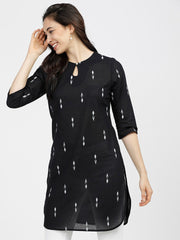 Black kurti